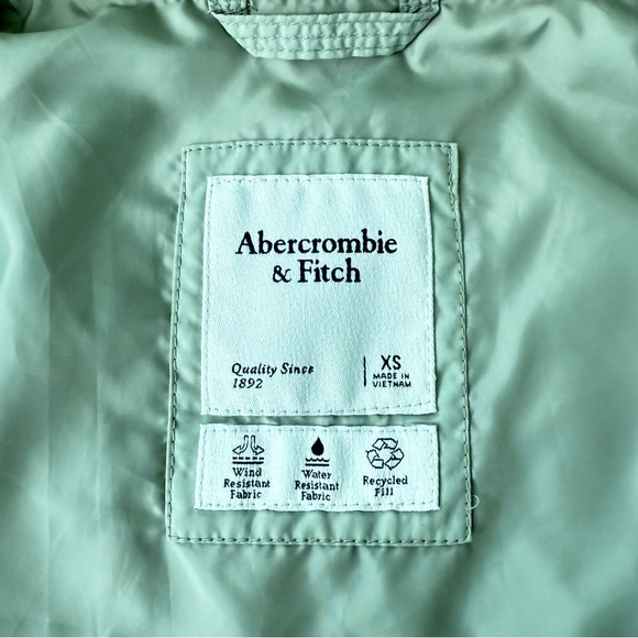 A&F Quilted Shacket - Picture 3 of 9